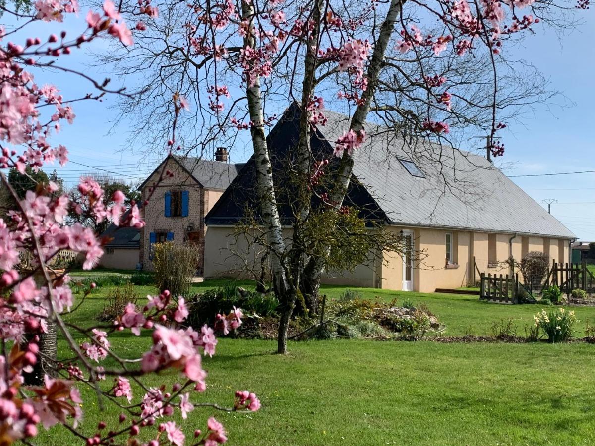 Les Logis Du Breuil Bed and Breakfast Marchéville Eksteriør billede