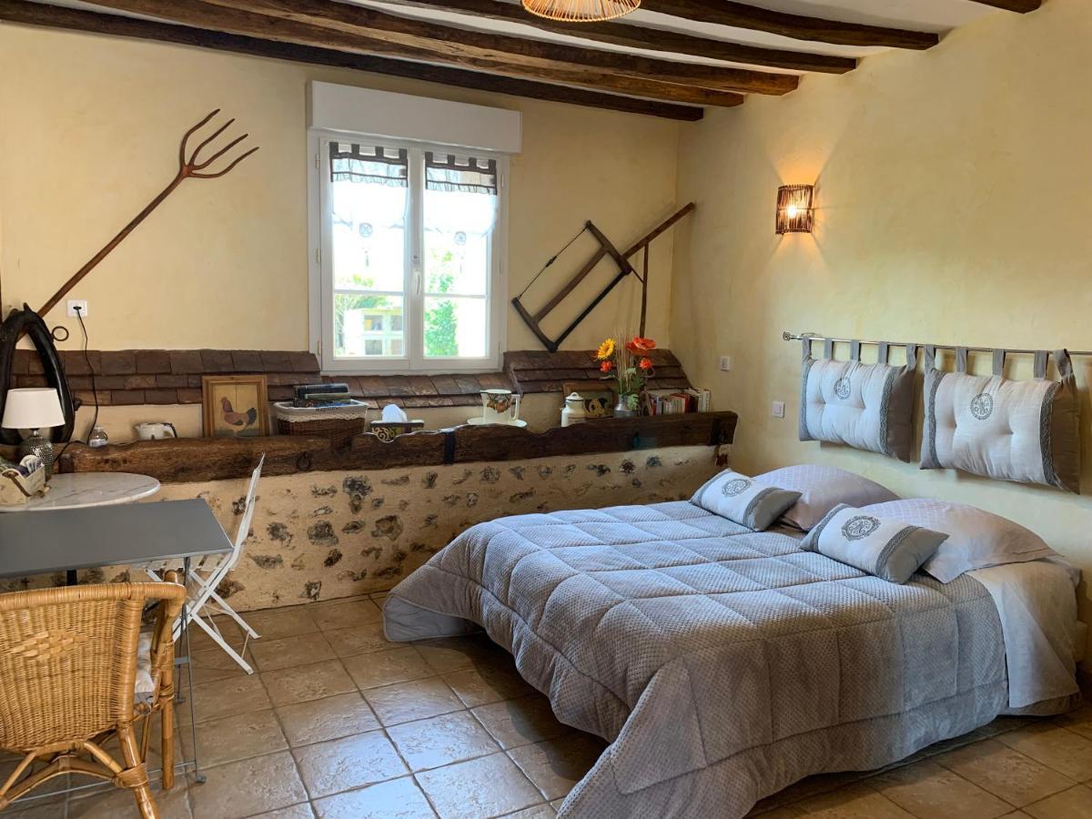 Les Logis Du Breuil Bed and Breakfast Marchéville Eksteriør billede