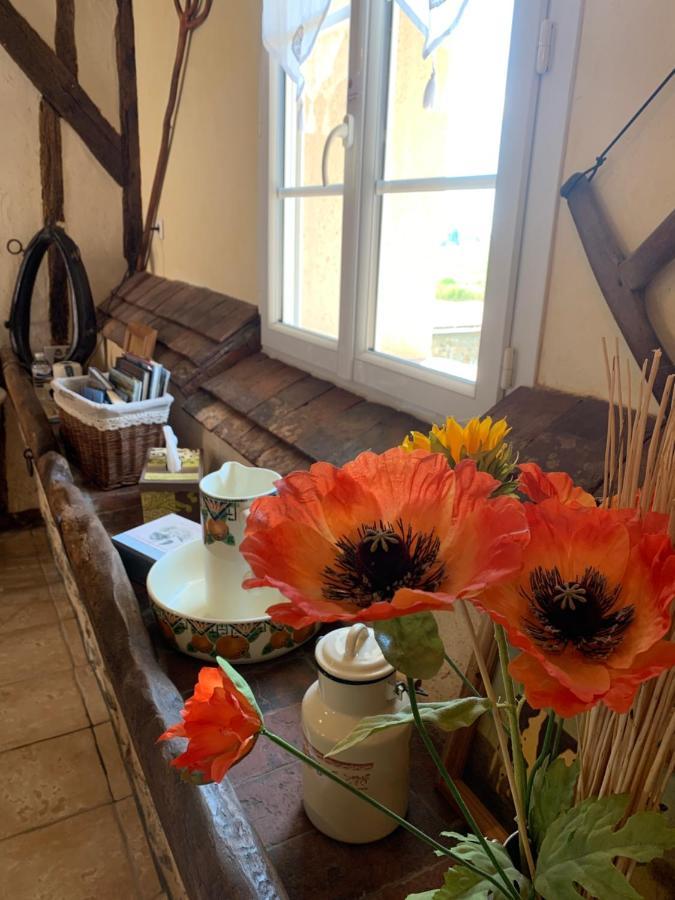 Les Logis Du Breuil Bed and Breakfast Marchéville Eksteriør billede