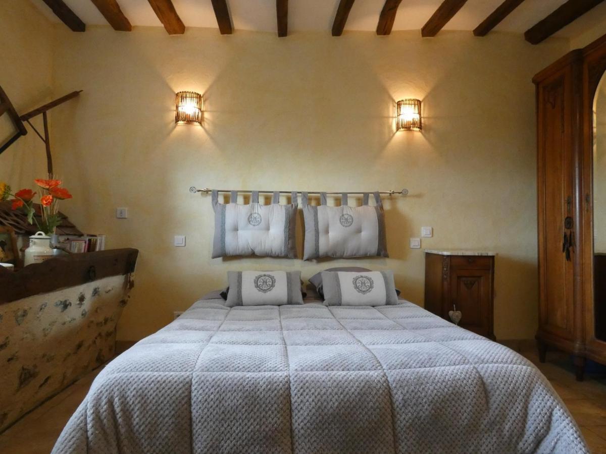 Les Logis Du Breuil Bed and Breakfast Marchéville Eksteriør billede